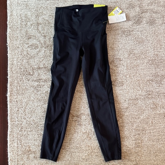 All in Motion Black High Rise Rib Legging - Picture 2 of 4